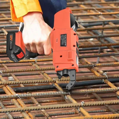 Ligatureuse de barres d'armature sur batterie